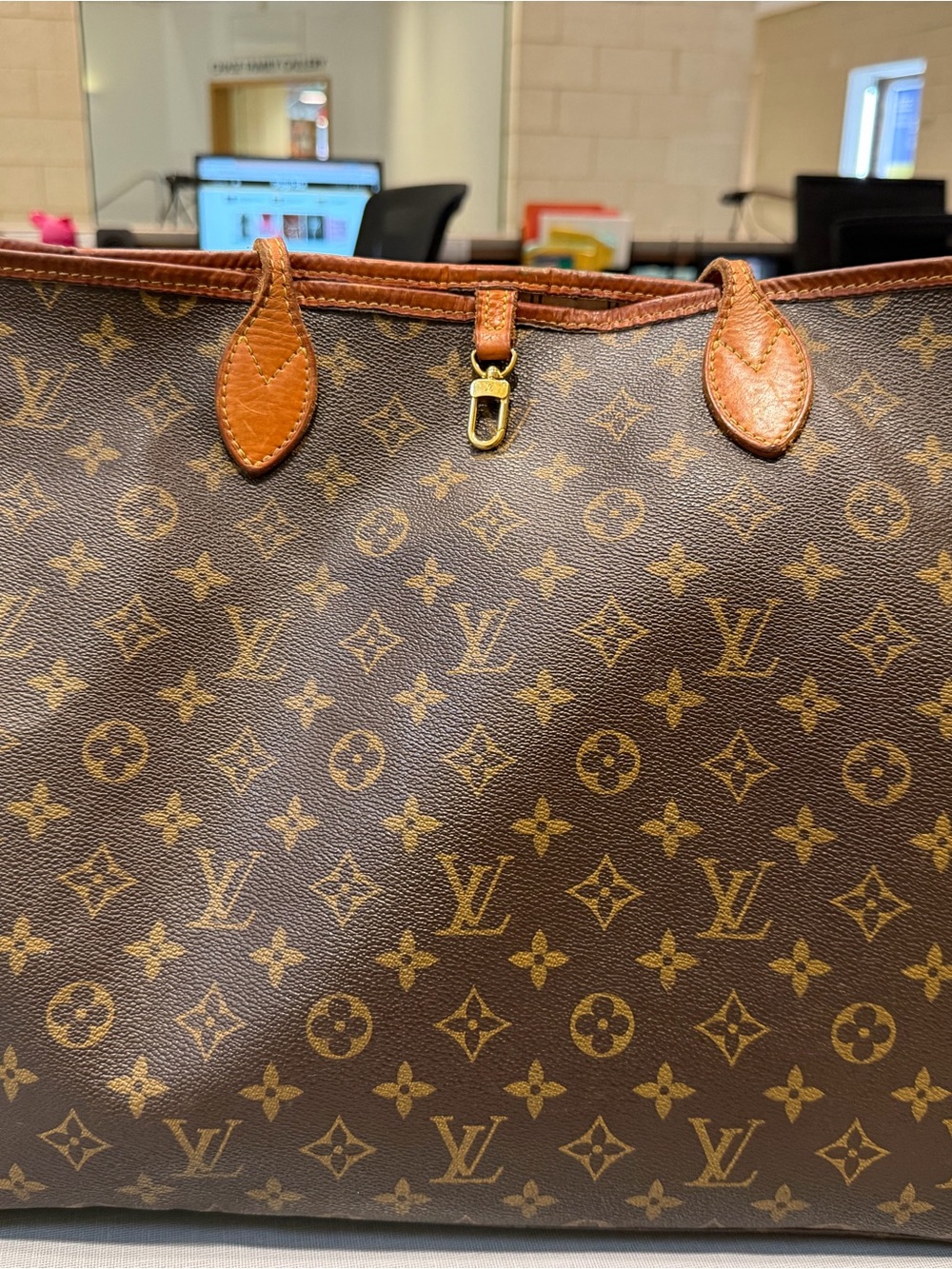 Louis Vuitton Neverfull GM – Monogram